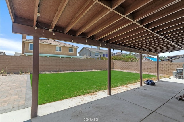 3042 San Luis Dr, Lancaster, CA 93535 - view of patio