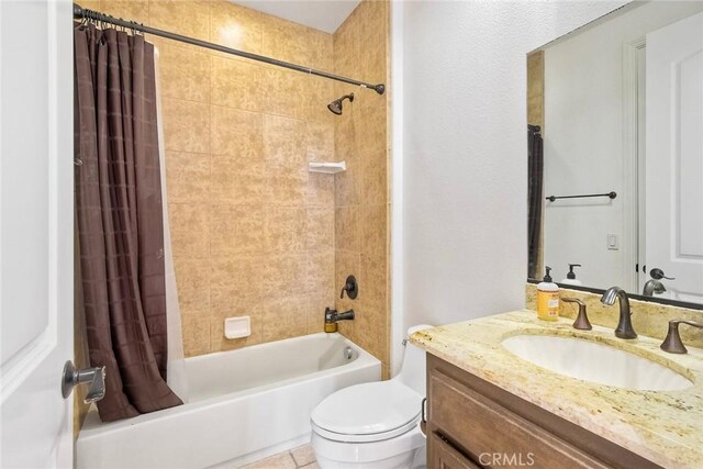 1177 Estee Ct, Fallbrook, CA 92028 - full bathroom featuring vanity, shower / tub combo, and toilet