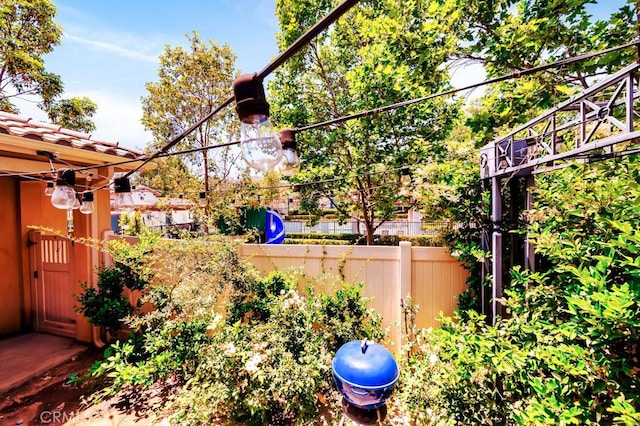 5764 Alcala Way, Riverside, CA 92505 - view of yard