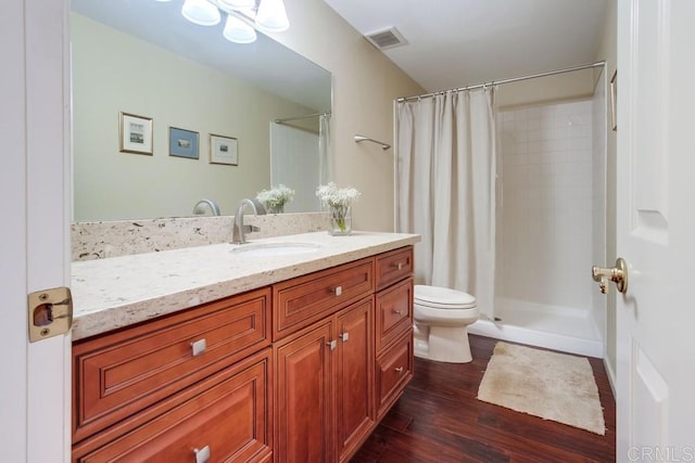 1129 La Casa, San Marcos, CA 92078 - full bath featuring wood finished floors, vanity, a shower with shower curtain, and a chandelier