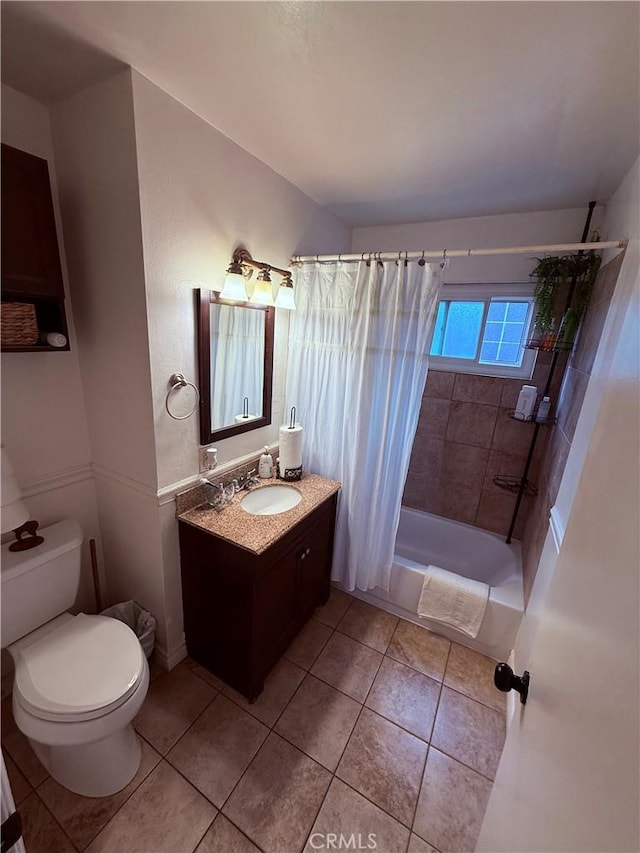 19303 Kemp Ave, Carson, CA 90746 - full bathroom featuring shower / tub combo with curtain, toilet, vanity, and tile patterned floors