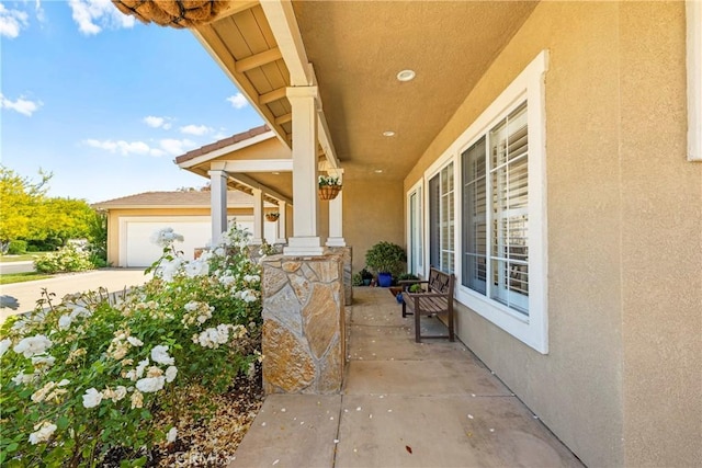 42302 Oregon Trl, Murrieta, CA 92562 - porch featuring driveway