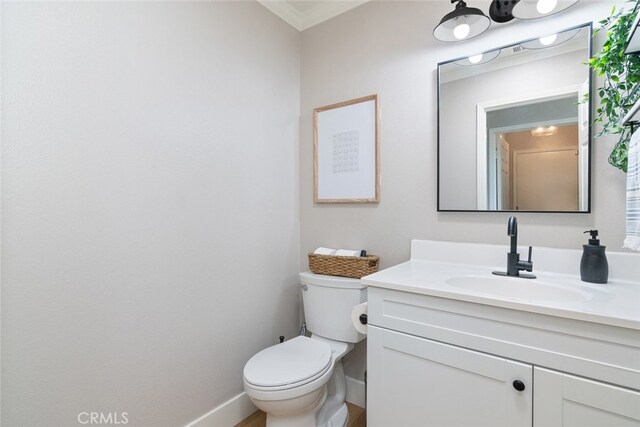 43340 Corte Barbaste, Temecula, CA 92592 - half bath featuring vanity, toilet, baseboards, and crown molding