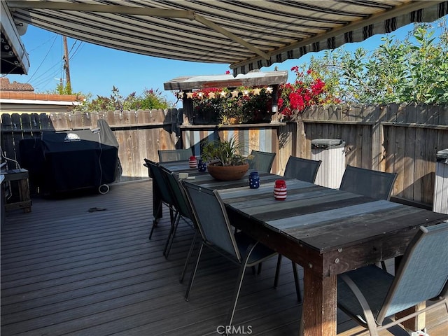 1767 W Chandeleur Dr, San Pedro, CA 90732 - wooden deck with outdoor dining area