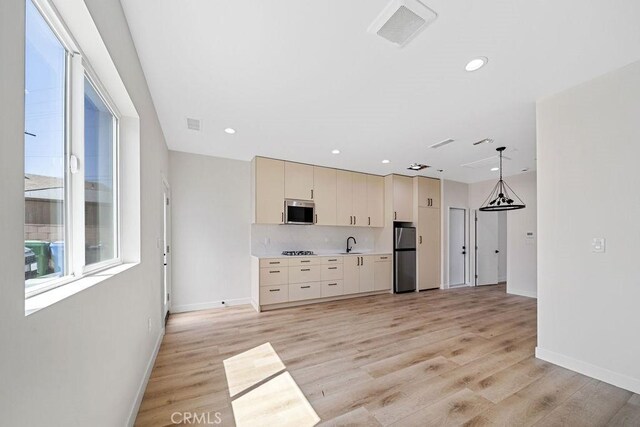 12244 Todd Ct, North Hollywood, CA 91605 - photo 35