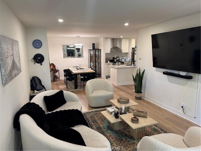 460 Oak St Unit 311, Glendale, CA 91204 - photo 2