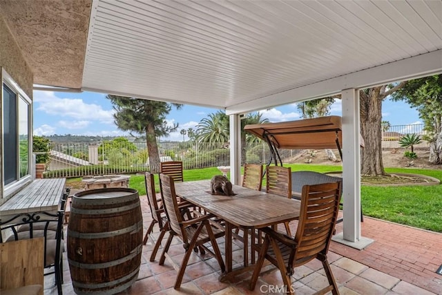 2922 Estancia, San Clemente, CA 92673 - fenced backyard with outdoor dining area and a patio area