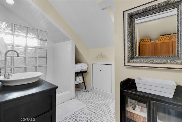 2309 E Glenoaks Blvd, Glendale, CA 91206 - bathroom with vanity