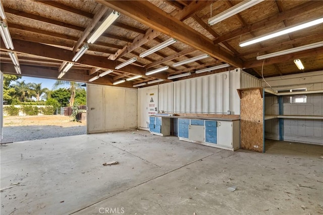 25360 Kuffel Rd, Menifee, CA 92585 - view of garage