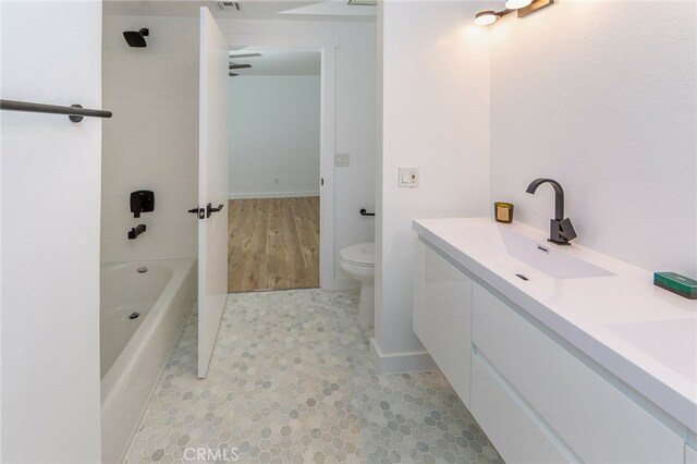 2634 Dalton Ave, Los Angeles, CA 90018 - photo 7
