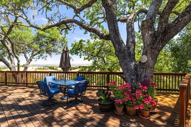 12355 Santa Ana Rd, Atascadero, CA 93422 - wooden terrace with outdoor dining space