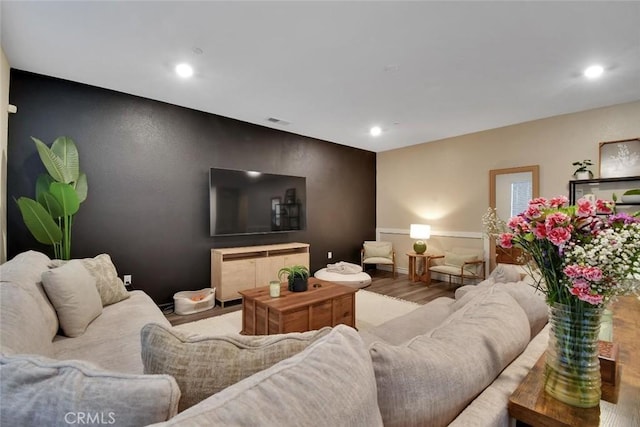 2032 Gatlin Ct, Olivehurst, CA 95961 - photo 11