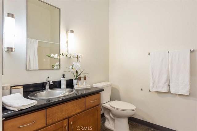 420 S San Pedro St Unit 211, Los Angeles, CA 90013 - full bathroom with vanity and toilet