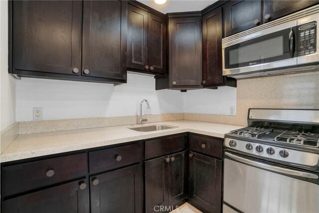 2404 Ocean Park Blvd, Santa Monica, CA 90405 - photo 7
