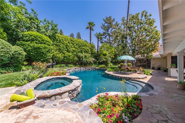 19043 Citronia St, Northridge, CA 91324 - view of pool with a patio area and a pool with connected hot tub