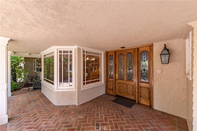 19043 Citronia St, Northridge, CA 91324 - entrance to property featuring stucco siding and a porch