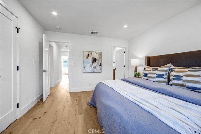 1035 Medford Rd, Pasadena, CA 91107 - bedroom featuring light wood-style floors and recessed lighting