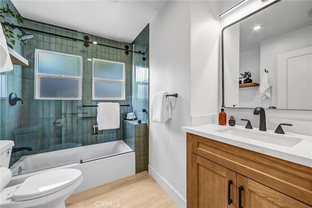 1035 Medford Rd, Pasadena, CA 91107 - bathroom with vanity and enclosed tub / shower combo