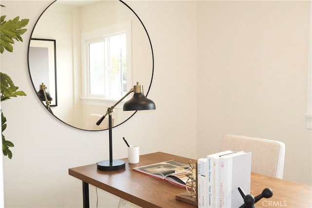 3222 E 10th St, Long Beach, CA 90804 - dining area view of an office area