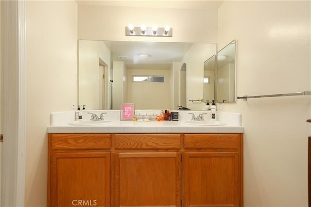 11017 Tipperary Dr, Bakersfield, CA 93311 - full bath featuring double vanity