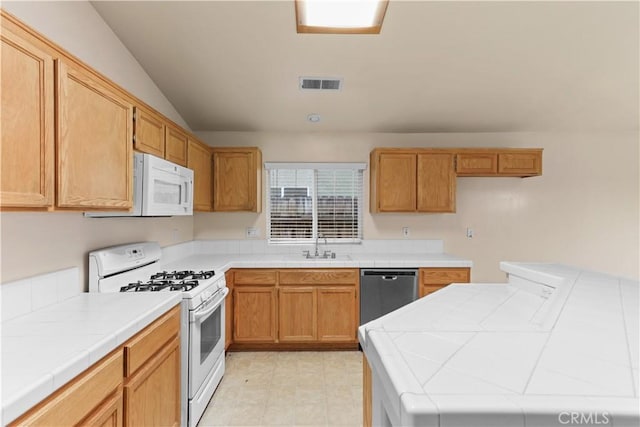 11017 Tipperary Dr, Bakersfield, CA 93311 - photo 6