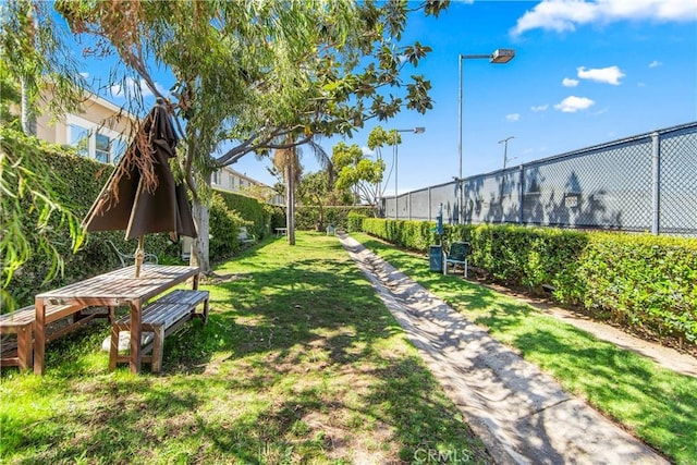 18743 Club Ln, Huntington Beach, CA 92648 - view of yard