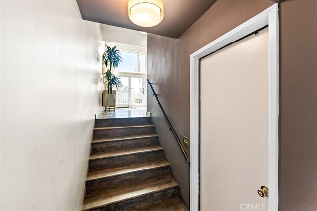 18743 Club Ln, Huntington Beach, CA 92648 - view of stairs