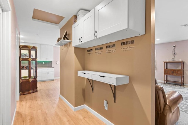 5441 Pennsylvania Ln, La Mesa, CA 91942 - hallway with light wood-style floors and baseboards