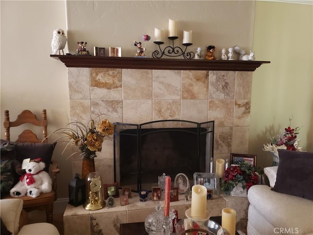 4148 Woodland St, Santa Maria, CA 93455 - detailed view of a fireplace with raised hearth