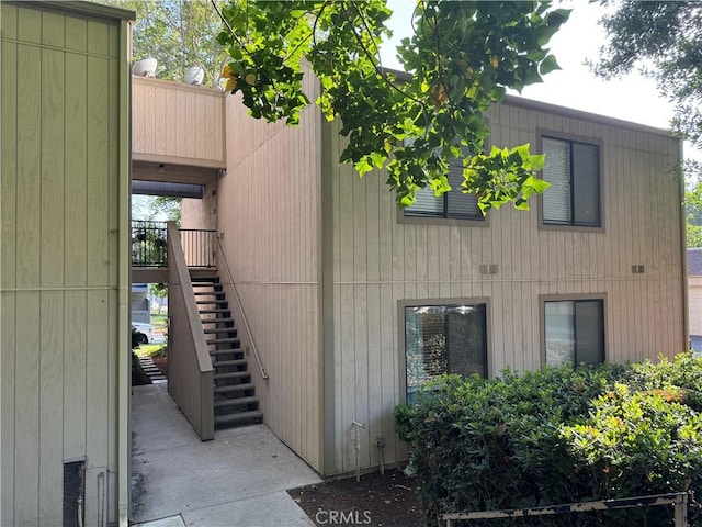 600 Central Ave Unit 302, Riverside, CA 92507 - view of property exterior with stairs