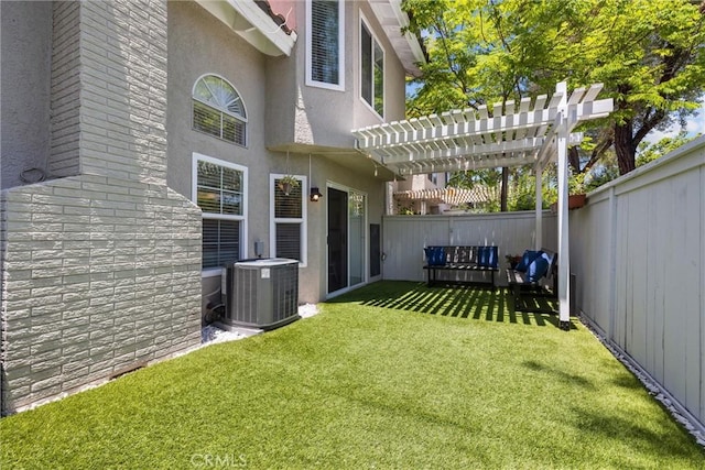 62 Wild Horse Loop Unit 29, Rancho Santa Margarita, CA 92688 - fenced backyard with a pergola