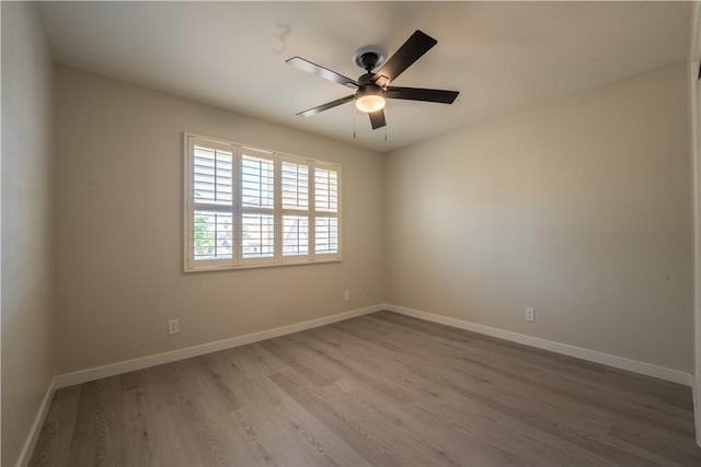 5187 Cedar St, Jurupa Valley, CA 92509 - empty room with wood finished floors and ceiling fan