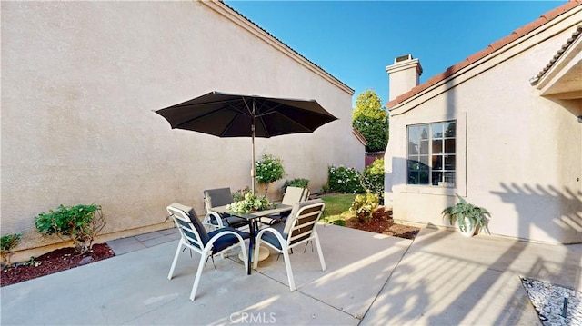 8535 Creekside Pl, Rancho Cucamonga, CA 91730 - view of patio / terrace with outdoor dining space