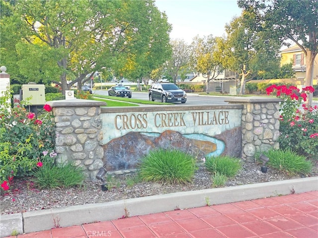 8535 Creekside Pl, Rancho Cucamonga, CA 91730 - view of community / neighborhood sign