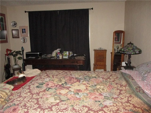 24515 California Ave Unit 21, Hemet, CA 92545 - bedroom featuring arched walkways