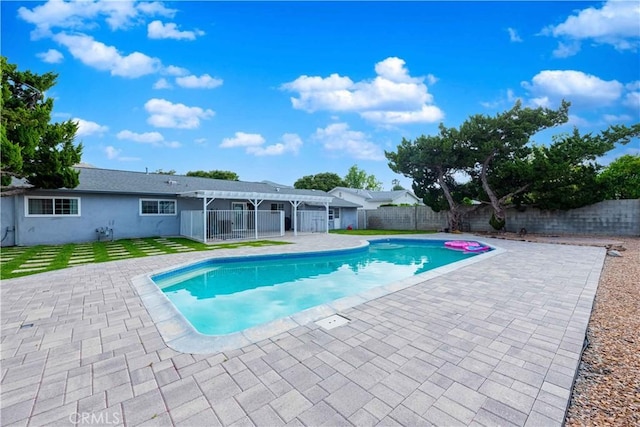 4408 Walnut Ave, Simi Valley, CA 93063 - view of swimming pool featuring a patio area