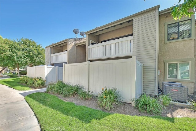 44 Carriage Way Unit 108, Pomona, CA 91766 - view of side of home with central AC unit