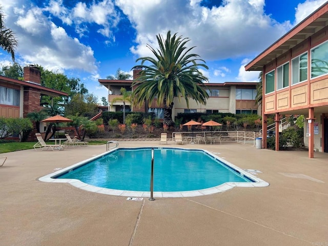 6808 Hyde Park Dr, San Diego, CA 92119 - community pool with a patio