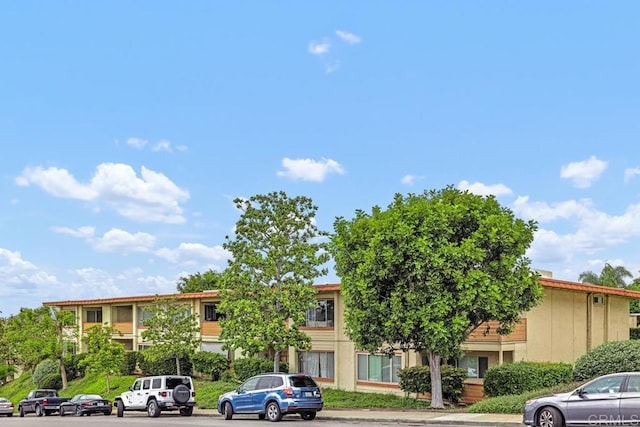 6808 Hyde Park Dr, San Diego, CA 92119 - view of property