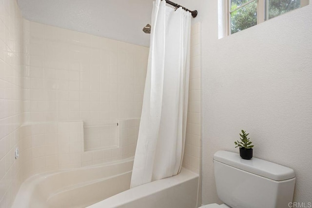 5529 Old Ranch Rd Unit 47, Oceanside, CA 92057 - bathroom with toilet and shower / bath combo