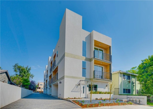 712 N Chestnut Ave, Los Angeles, CA 90042 - view of property