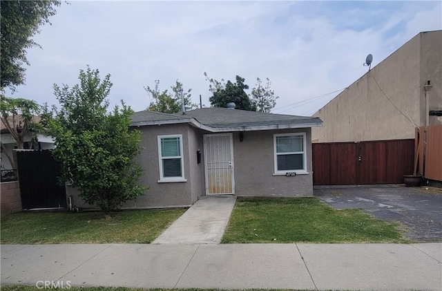 2706 E 57th St, Long Beach, CA 90805 - view of front of home featuring stucco siding