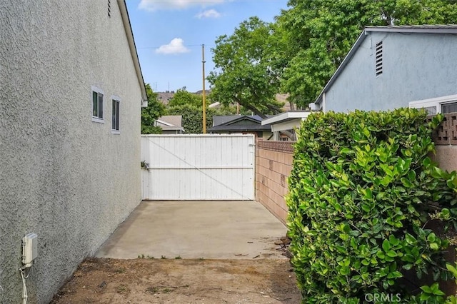 27129 Elias Ave, Saugus, CA 91350 - view of gate