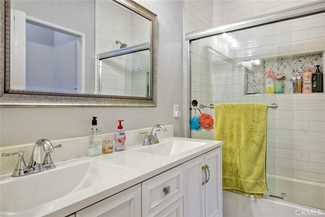3311 Avocado Vista Ln, Fallbrook, CA 92028 - full bath with double vanity and enclosed tub / shower combo