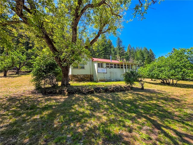 38703 State Highway 96, Klamath River, CA 96086 - view of green lawn
