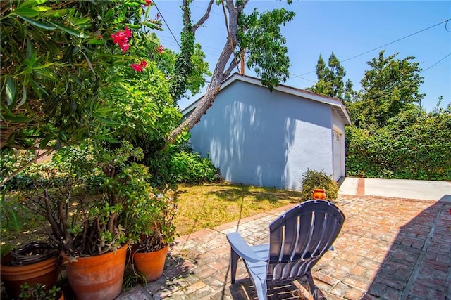 5655 Wish Ave, Encino, CA 91316 - view of patio with an outdoor structure