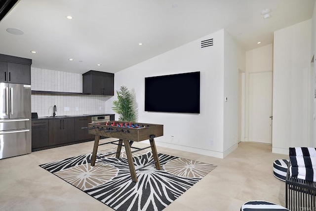 537 N Granados Ave, Solana Beach, CA 92075 - living area featuring recessed lighting and vaulted ceiling