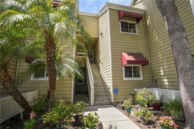 3690 S Bear St Unit 5, Santa Ana, CA 92704 - view of building exterior with stairs