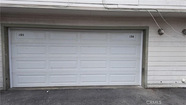 11150 Glenoaks Blvd Unit 106, Pacoima, CA 91331 - view of garage