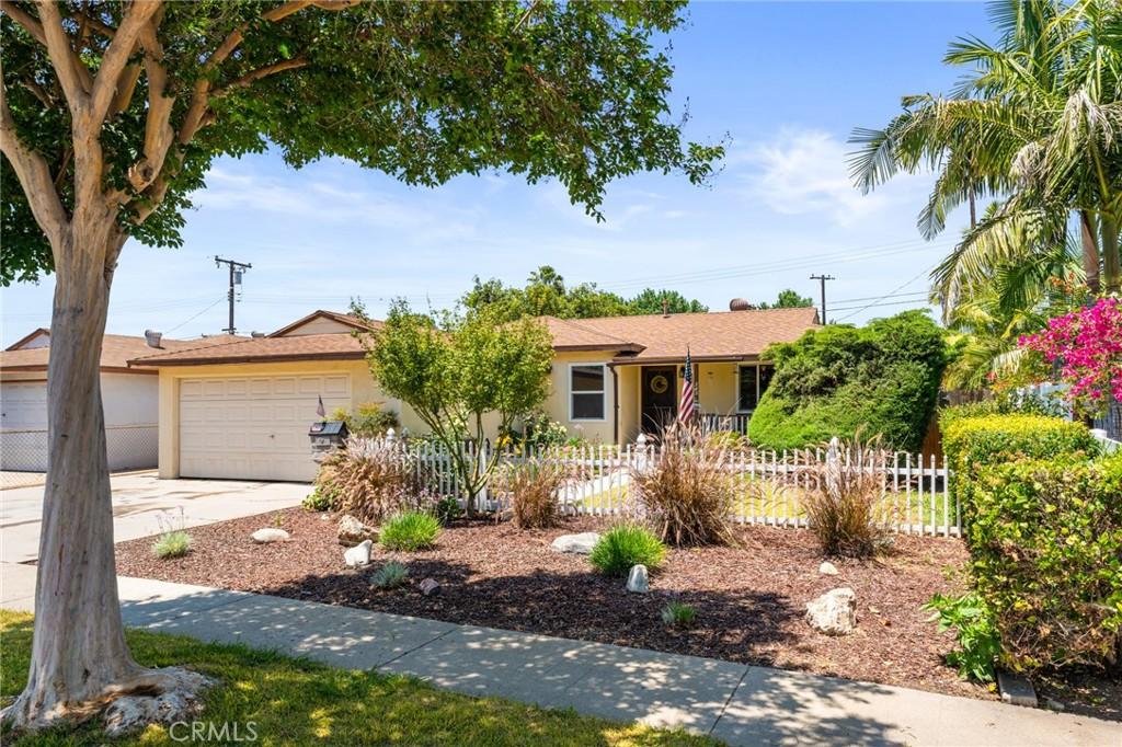 343 Cadbrook Dr, La Puente, CA 91744 - ranch-style home with a garage, driveway, and stucco siding